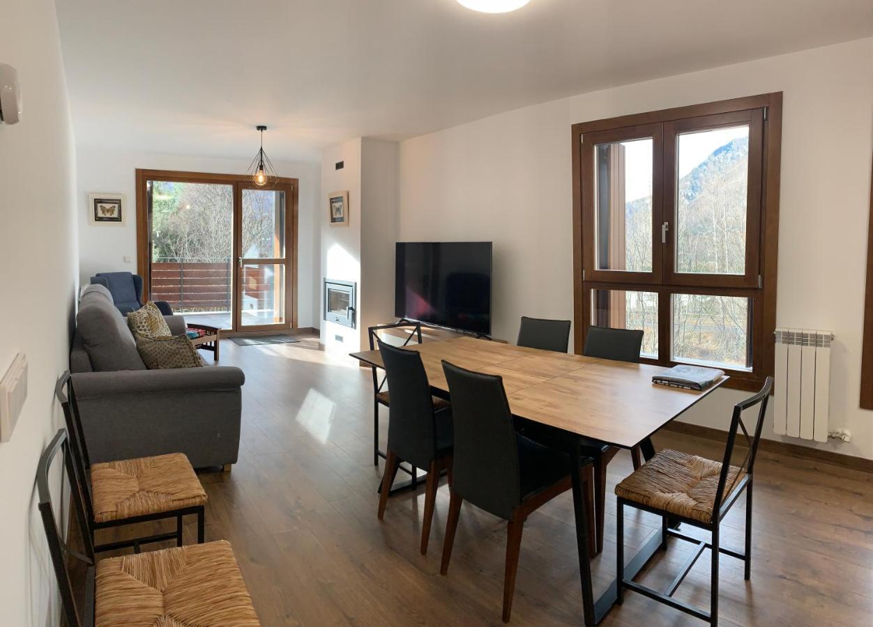 Bpirineos-Sierra De Chia Apartman Benasque Kültér fotó