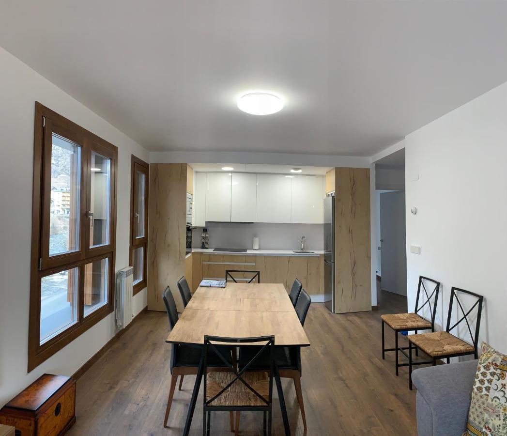 Bpirineos-Sierra De Chia Apartman Benasque Kültér fotó