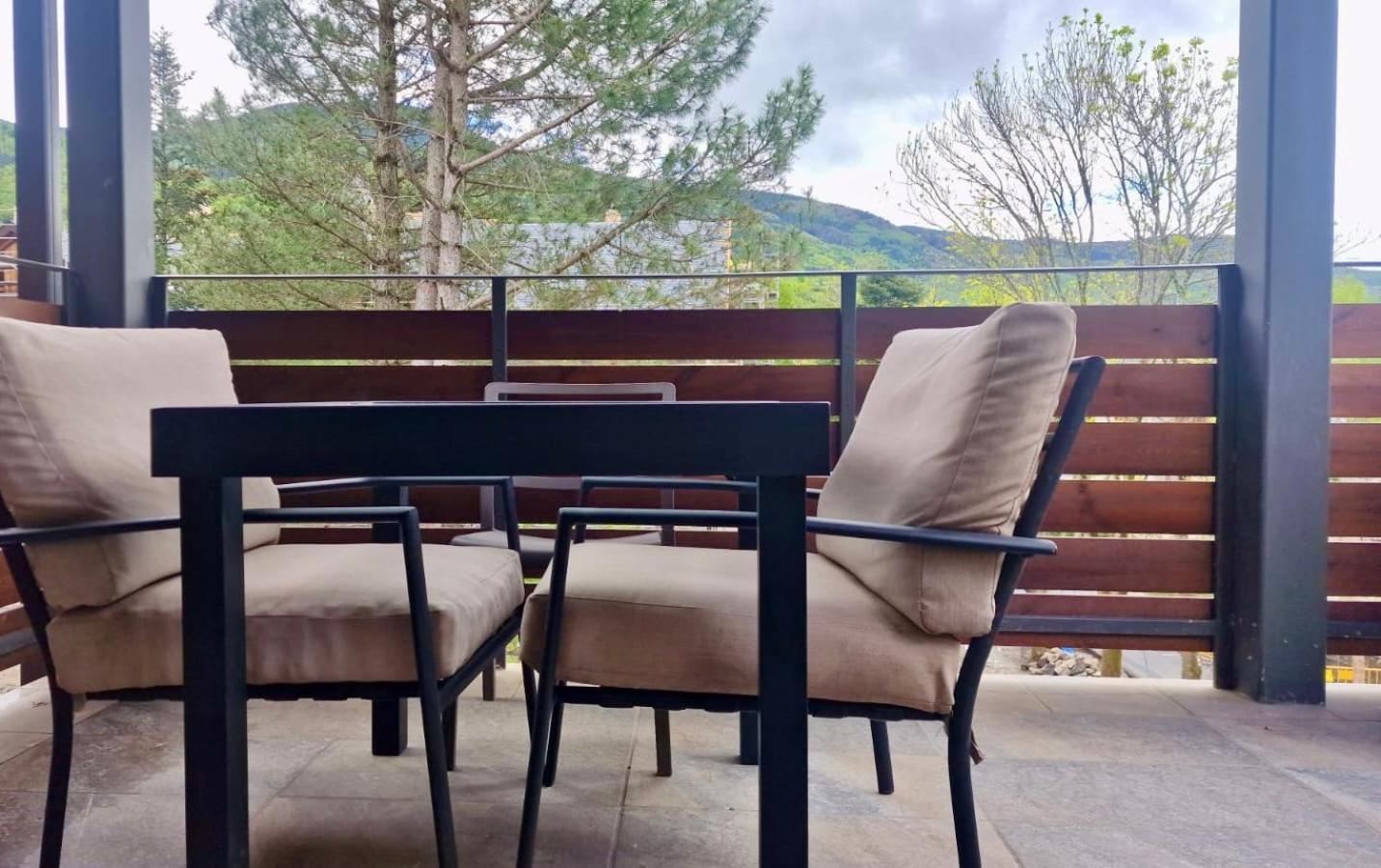 Bpirineos-Sierra De Chia Apartman Benasque Kültér fotó